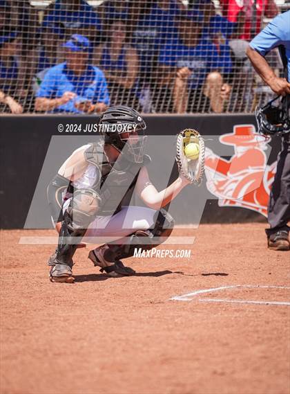 Thumbnail 2 in Round Mountain vs. Carlin (NIAA Class 1A State Playoff Game 4) photogallery.