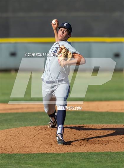 Thumbnail 2 in Loyola @ Temecula Valley photogallery.