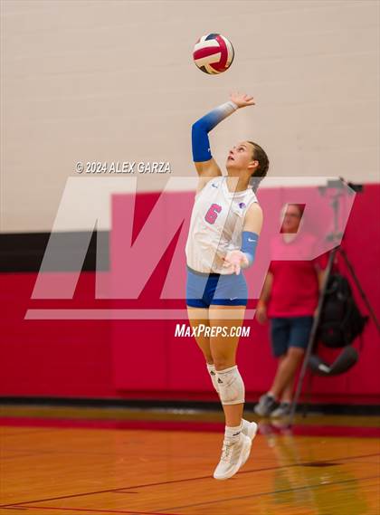 Thumbnail 3 in Round Rock @ Leander photogallery.