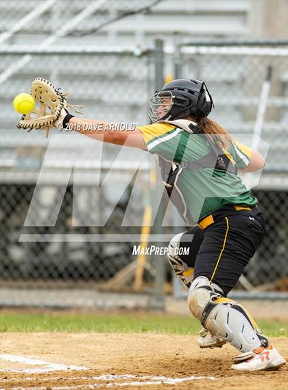 Thumbnail 2 in North Reading vs. Whittier RVT (MIAA Division 2 North Semifinal) photogallery.