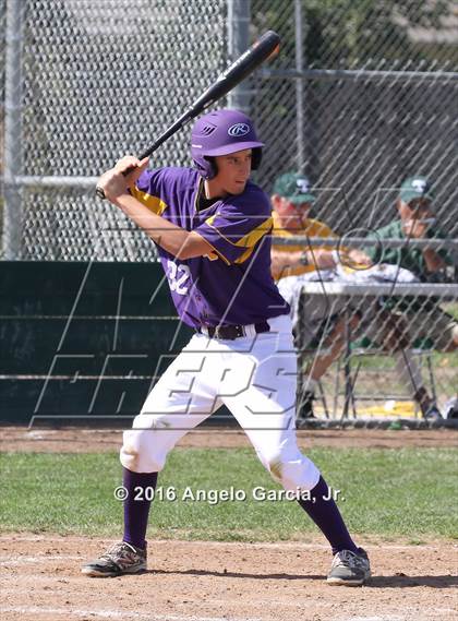 Thumbnail 1 in Amador Valley vs Freedom photogallery.