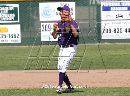 Thumbnail 2 in Amador Valley vs Freedom photogallery.