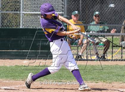 Thumbnail 1 in Amador Valley vs Freedom photogallery.