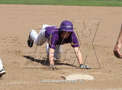 Thumbnail 2 in Amador Valley vs Freedom photogallery.