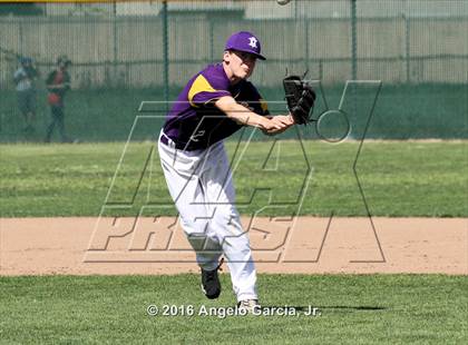 Thumbnail 3 in Amador Valley vs Freedom photogallery.
