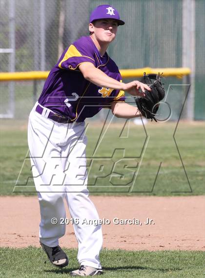 Thumbnail 2 in Amador Valley vs Freedom photogallery.