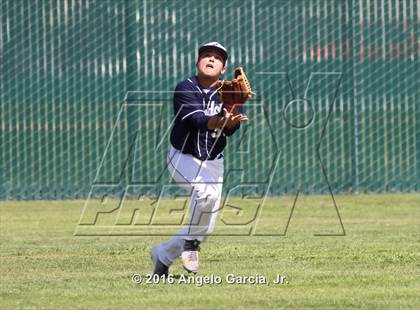 Thumbnail 2 in Amador Valley vs Freedom photogallery.