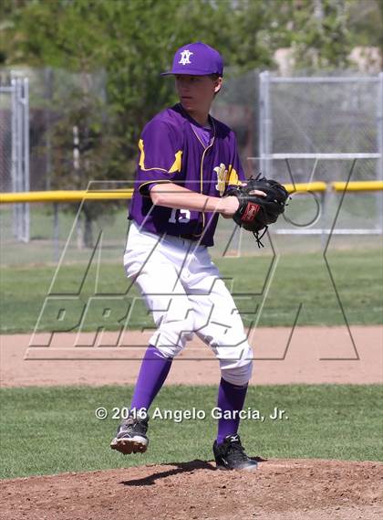 Thumbnail 2 in Amador Valley vs Freedom photogallery.