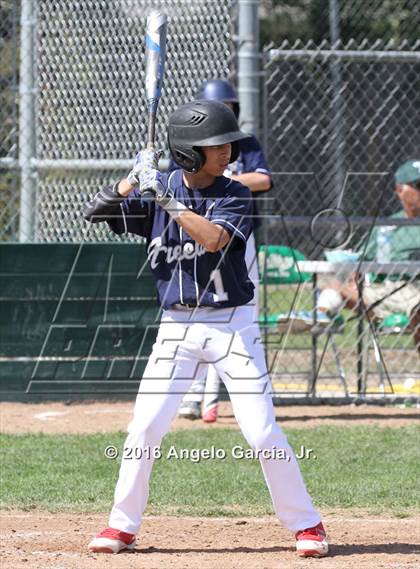 Thumbnail 2 in Amador Valley vs Freedom photogallery.
