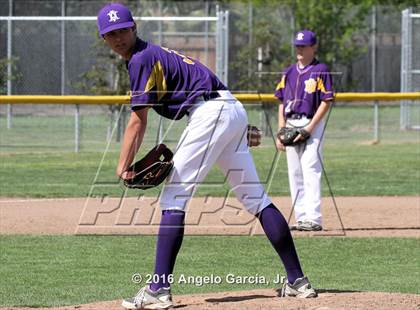 Thumbnail 2 in Amador Valley vs Freedom photogallery.