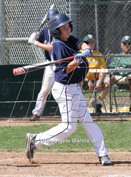 Thumbnail 3 in Amador Valley vs Freedom photogallery.