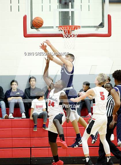 Thumbnail 3 in Lone Star vs Liberty photogallery.