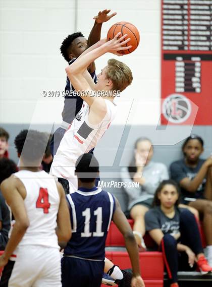 Thumbnail 2 in Lone Star vs Liberty photogallery.