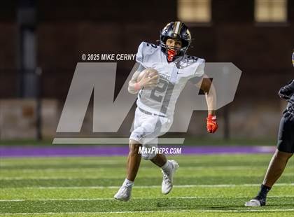 Thumbnail 3 in North Kansas City vs. Lee's Summit (MSHSAA Class 6 District 7 Final) photogallery.