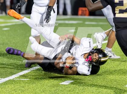 Thumbnail 1 in North Kansas City vs. Lee's Summit (MSHSAA Class 6 District 7 Final) photogallery.