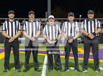 Thumbnail 3 in North Kansas City vs. Lee's Summit (MSHSAA Class 6 District 7 Final) photogallery.