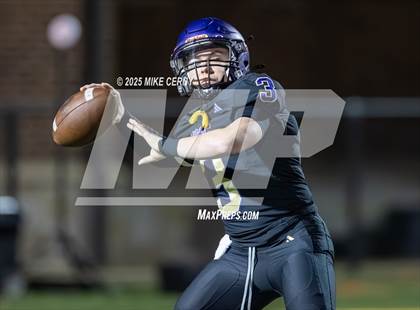 Thumbnail 3 in North Kansas City vs. Lee's Summit (MSHSAA Class 6 District 7 Final) photogallery.