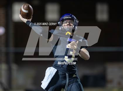 Thumbnail 1 in North Kansas City vs. Lee's Summit (MSHSAA Class 6 District 7 Final) photogallery.