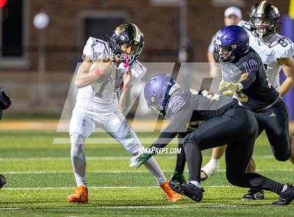 Thumbnail 3 in North Kansas City vs. Lee's Summit (MSHSAA Class 6 District 7 Final) photogallery.