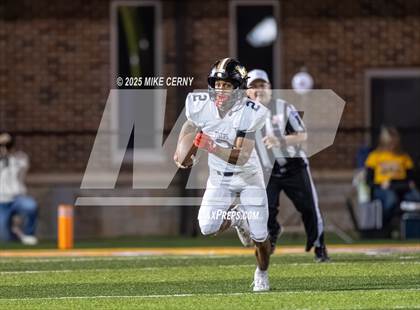 Thumbnail 1 in North Kansas City vs. Lee's Summit (MSHSAA Class 6 District 7 Final) photogallery.