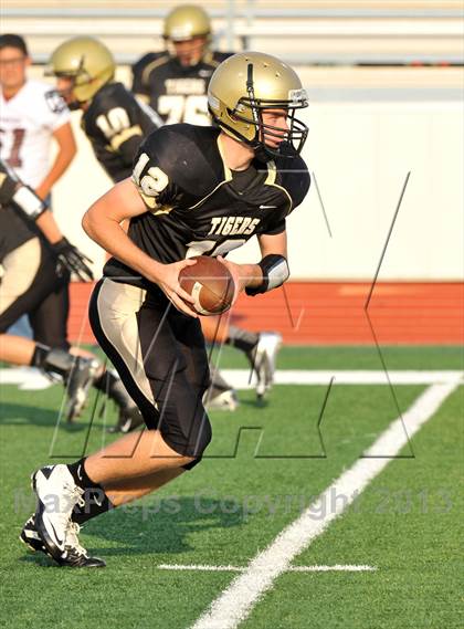 Thumbnail 3 in Irving Gold @ Lewisville White photogallery.