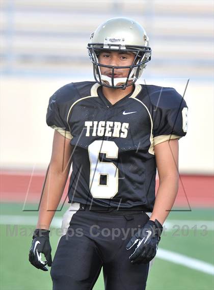 Thumbnail 2 in Irving Gold @ Lewisville White photogallery.