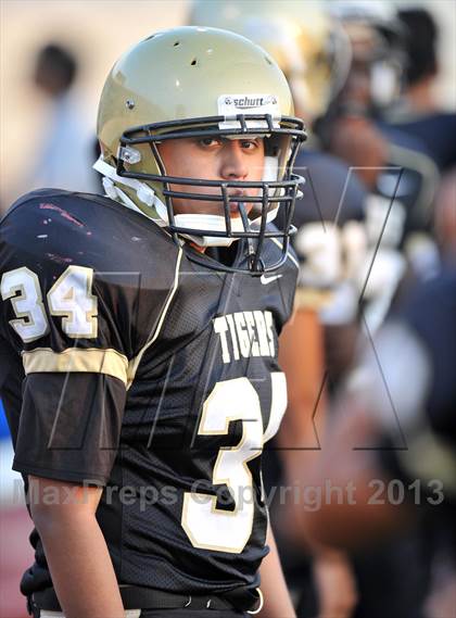 Thumbnail 2 in Irving Gold @ Lewisville White photogallery.