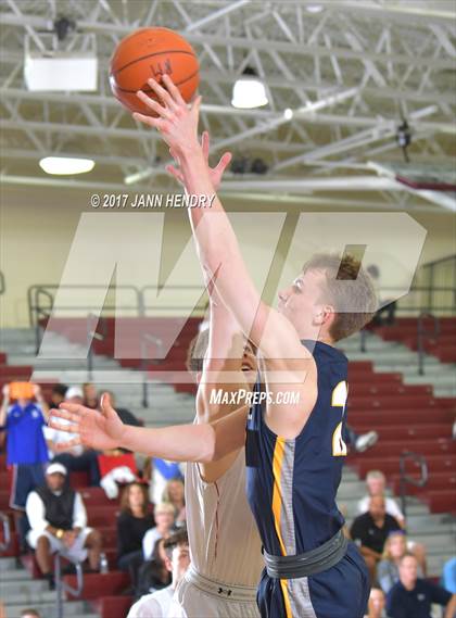 Thumbnail 2 in Bellevue vs. Pinnacle (Rancho Mirage Holiday Invitational) photogallery.