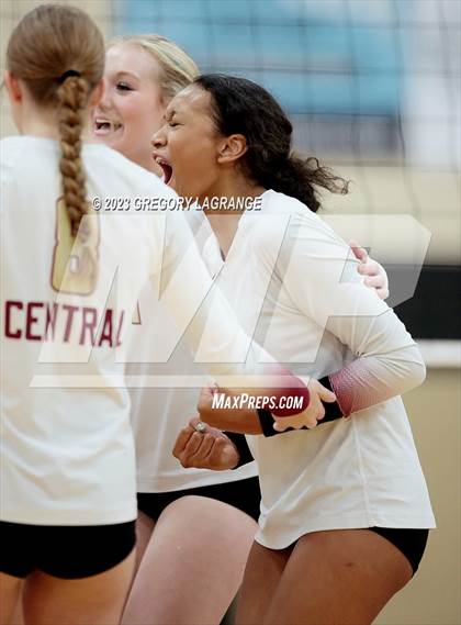 Thumbnail 3 in Timber Creek vs Keller Central photogallery.