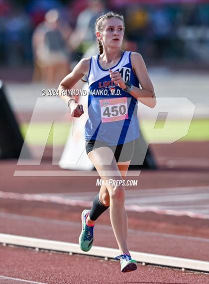 Thumbnail 1 in IHSAA Finals (1600 Meter)  photogallery.