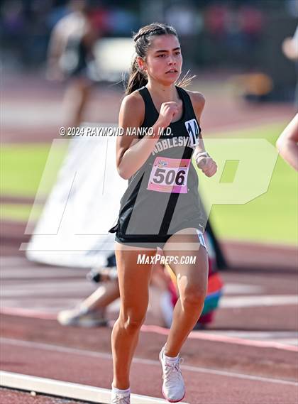 Thumbnail 2 in IHSAA Finals (1600 Meter)  photogallery.