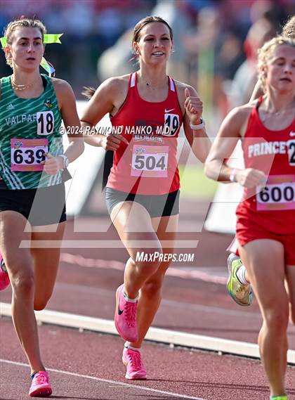 Thumbnail 3 in IHSAA Finals (1600 Meter)  photogallery.