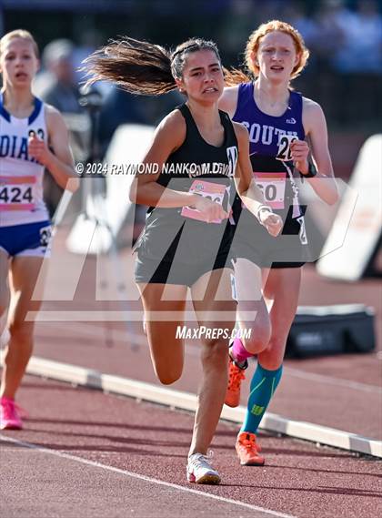 Thumbnail 2 in IHSAA Finals (1600 Meter)  photogallery.