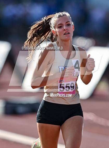 Thumbnail 3 in IHSAA Finals (1600 Meter)  photogallery.