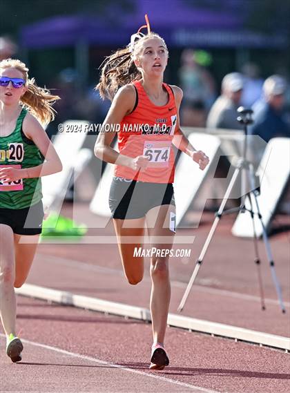 Thumbnail 2 in IHSAA Finals (1600 Meter)  photogallery.