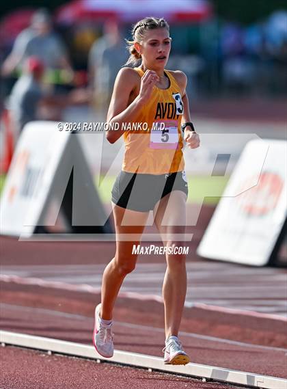 Thumbnail 3 in IHSAA Finals (1600 Meter)  photogallery.