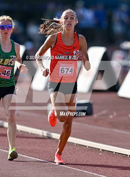 Thumbnail 2 in IHSAA Finals (1600 Meter)  photogallery.