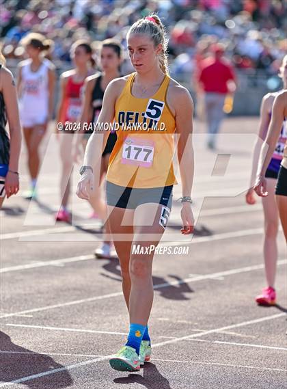 Thumbnail 1 in IHSAA Finals (1600 Meter)  photogallery.
