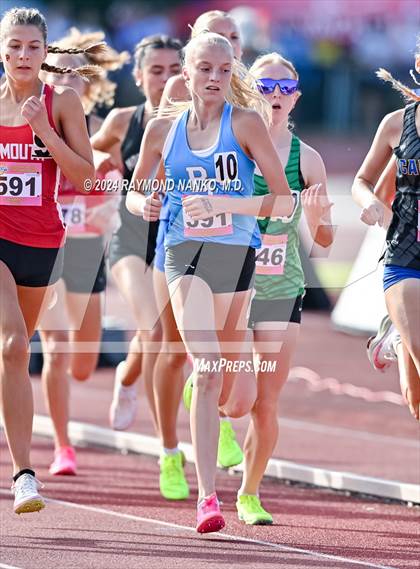 Thumbnail 3 in IHSAA Finals (1600 Meter)  photogallery.