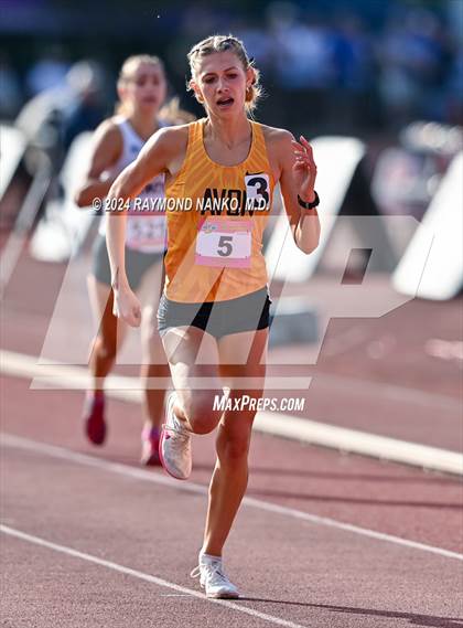 Thumbnail 3 in IHSAA Finals (1600 Meter)  photogallery.