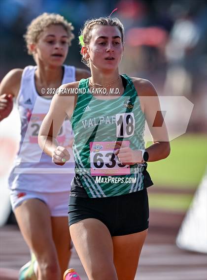 Thumbnail 1 in IHSAA Finals (1600 Meter)  photogallery.