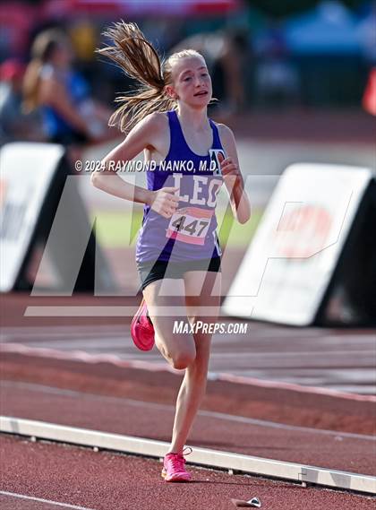 Thumbnail 1 in IHSAA Finals (1600 Meter)  photogallery.