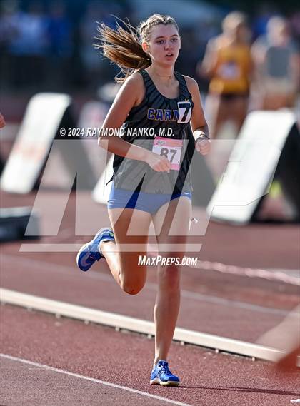 Thumbnail 1 in IHSAA Finals (1600 Meter)  photogallery.