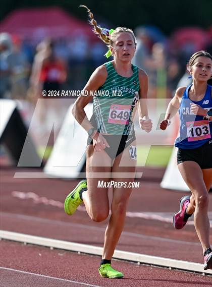 Thumbnail 3 in IHSAA Finals (1600 Meter)  photogallery.