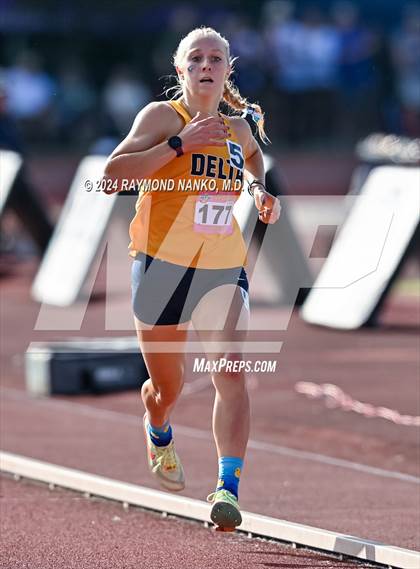 Thumbnail 3 in IHSAA Finals (1600 Meter)  photogallery.