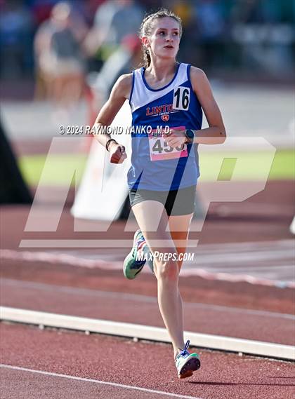 Thumbnail 2 in IHSAA Finals (1600 Meter)  photogallery.