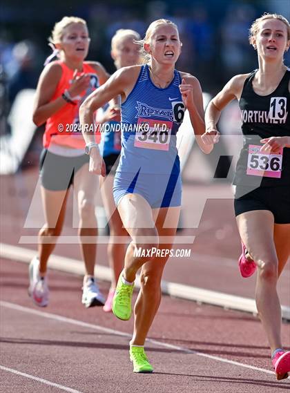 Thumbnail 3 in IHSAA Finals (1600 Meter)  photogallery.