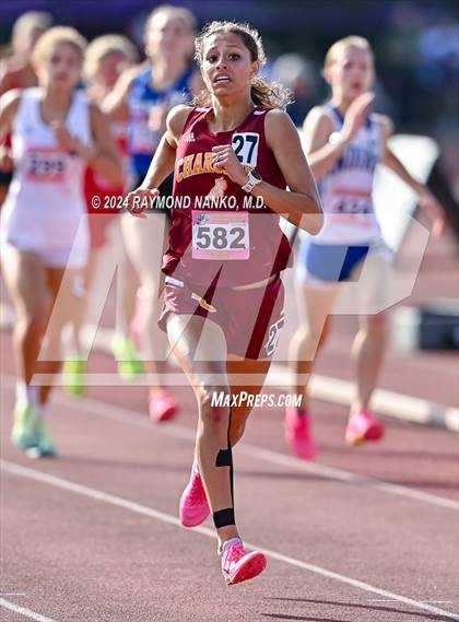 Thumbnail 2 in IHSAA Finals (1600 Meter)  photogallery.