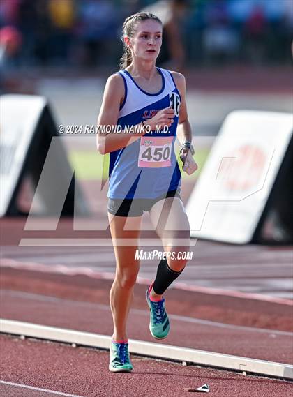 Thumbnail 3 in IHSAA Finals (1600 Meter)  photogallery.