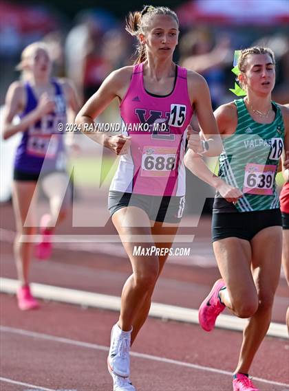 Thumbnail 3 in IHSAA Finals (1600 Meter)  photogallery.